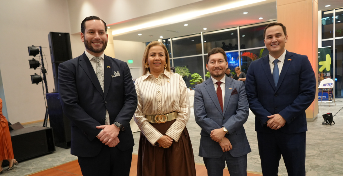 Noche del Caballo de Fuego, por el Nuevo Año chino 2026