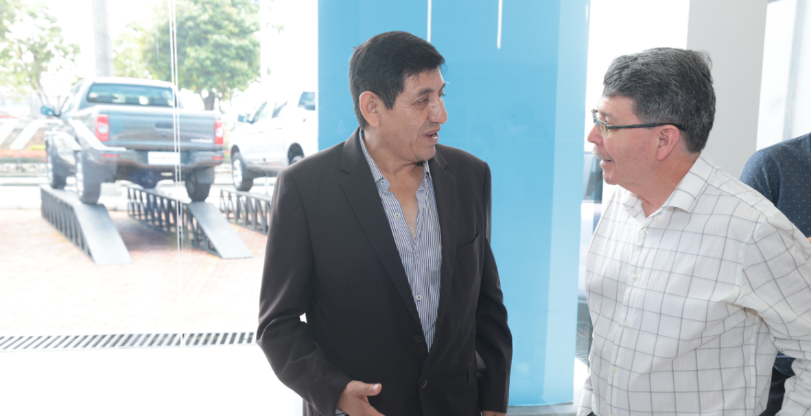 JAC Azul y ASIAUTO  presentan su nuevo local en Guayaquil