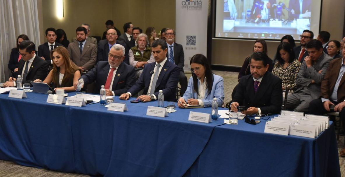 RUEDA DE PRENSA EMPRESARIOS