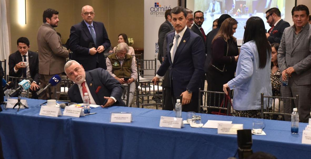 RUEDA DE PRENSA EMPRESARIOS