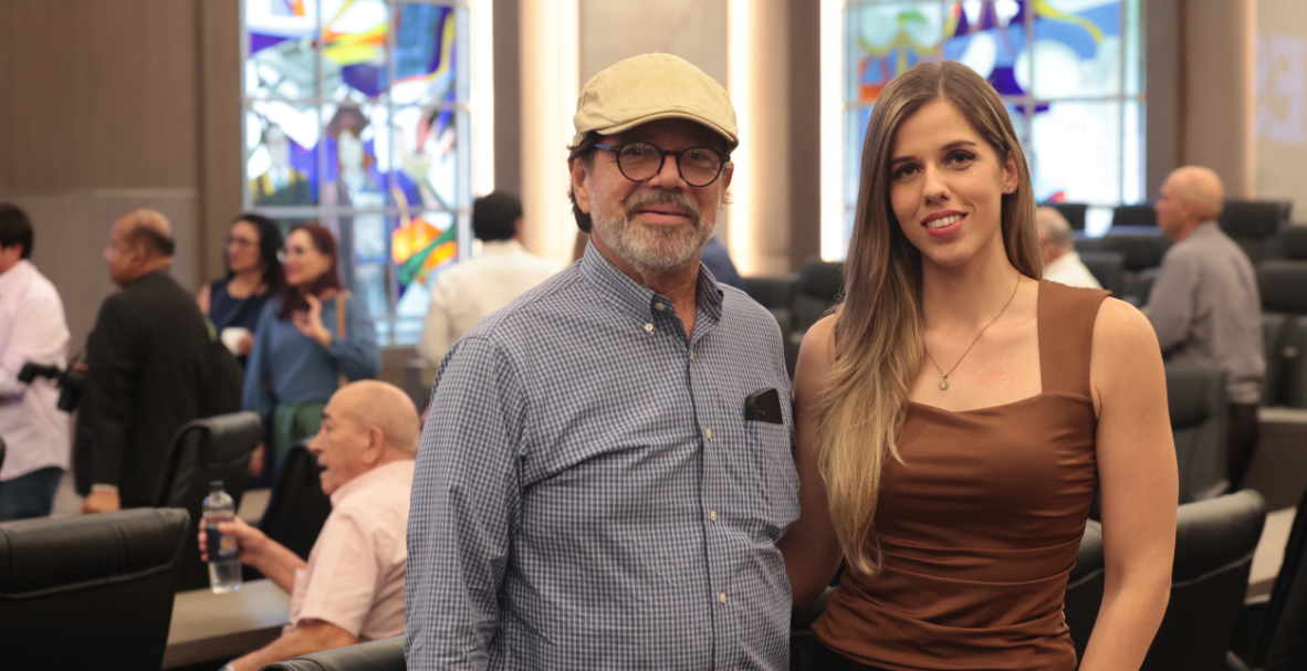 Conversatorio de la Embajada de Italia con sus ciudadanos en la UEES