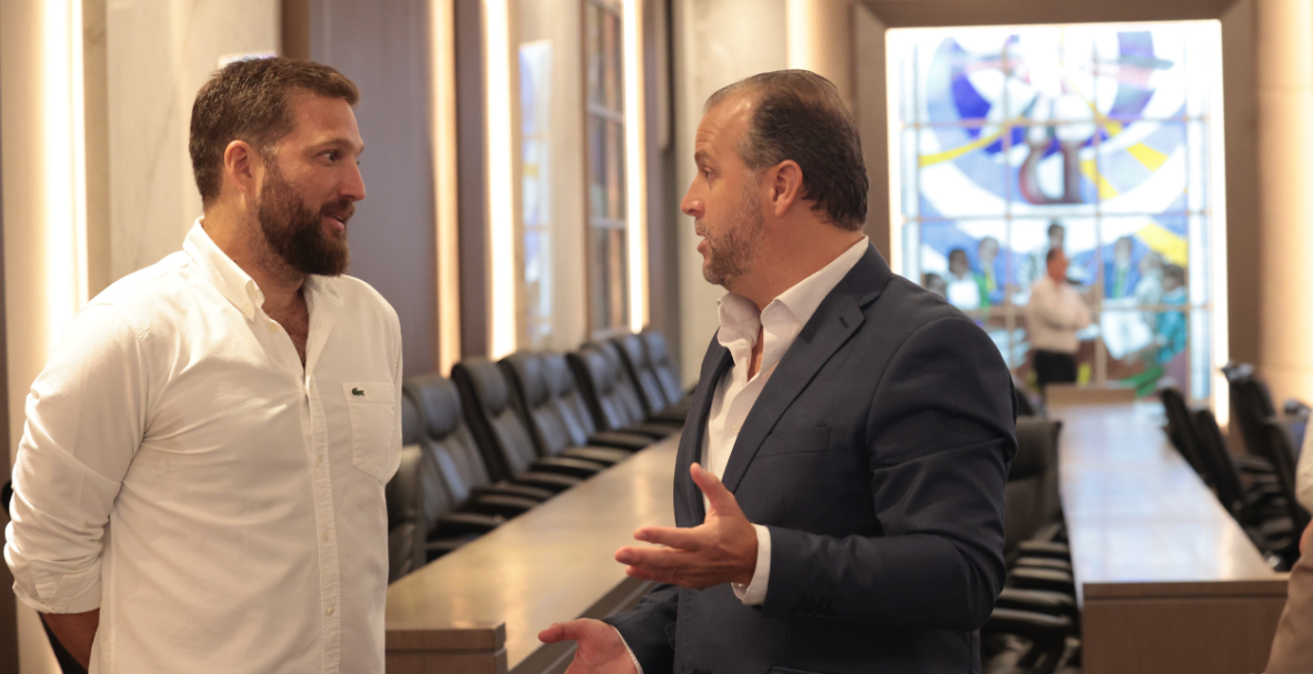 Conversatorio de la Embajada de Italia con sus ciudadanos en la UEES