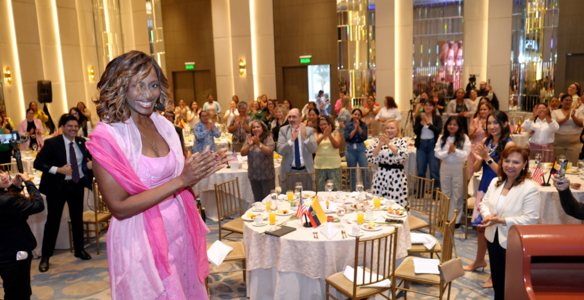 Amcham organiza foro para mujeres