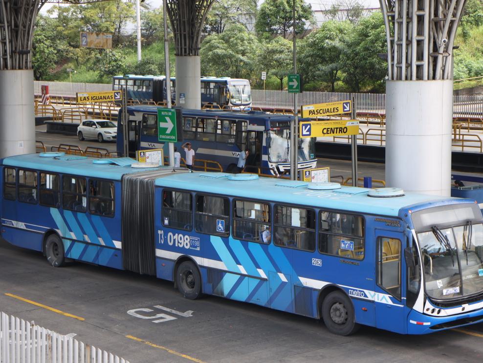 Metrovía: El Municipio le 'inyecta' 8 millones de dólares para "cubrir gastos"