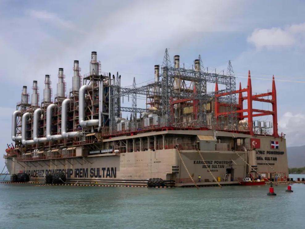 Ecuador acelera contrataciones de emergencia ante un déficit eléctrico de 866 MW y el riesgo de nuevos apagones