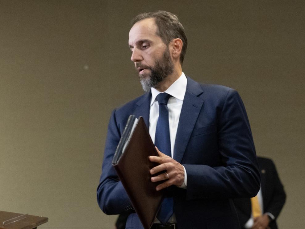 Renuncia el fiscal especial Jack Smith, a cargo de los fallidos procesos contra Trump