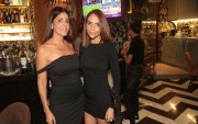 Teresa Valencia y Silvia Barriga.