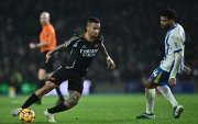 Gabriel Jesús (i) fue la figura de Arsenal en la anterior ronda de la Carabao Cup.