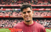 Piero Hincapié cerca de ganar la Premier League.