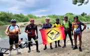 Integrantes del grupo Ciclistas de la Calle luego de recorrer Guayas y Cañar.
