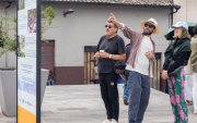 La exposición se puede visitar en la plaza Santa Clara, ubicada en el Centro Histórico de la capital.