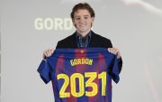 Anthony Gordon ya fue presentado en FC Barcelona.