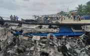 Así quedaron las embarcaciones que fueron alcanzadas por el fuego en Manta el pasado sábado 6 de junio de 2026.