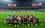 Los jugadores de la Selección de Noruega hicieron el "remo vikingo".