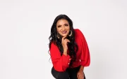 Mimí Ibarra ha decidido celebrar sus 30 años en la música con un nuevo álbum de salsa, que incluirá sus grandes éxitos.