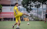 Darío Benedetto en el último entrenamiento de Barcelona ante de jugar contra Macará.