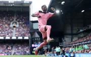 Nilson Angulo en el festejo de gol con Sunderland, en la Premier League.