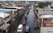 Lluvias y aguaje inundaron sectores de Guayaquil el 11 de septiembre.