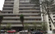 El edificio Atrium fue diseñado por el arquitecto Milton Barragán Dumet y ganador del Premio Ornato de 1981.