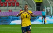 Doménica Arboleda celebra uno de sus goles con Ecuador en el Mundial Sub-20, una imagen que resume la alegría y el esfuerzo detrás de su camino en el fútbol.