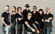 Este mes de septiembre, el grupo rosarrino Vilma Palma E Vampiros cumplió 36 años de carrera. En el país, siempre son bienvenidos.