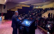 Raúl Jaramillo, director ejecutivo del INIAP, durante la apertura del primer Simposio Científico FIASA 2026, que reunió a más de 500 asistentes.