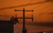 En algunos sectores de Guayaquil se registraron cortes de energía el reciente fin de semana. Hoy, la Alborada reporte un corte de luz que alcanza ya las 24 horas.