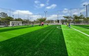 Cancha sintética del Malecón de Samborondón (cabecera cantonal).