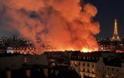 Una jornada de protestas sociales en Francia terminó con graves disturbios y la destrucción de un histórico edificio público en la ciudad de Limoges.