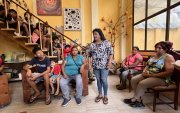 Patricia Castillo le dedica tiempo y el esfuerzo a las familias de San Jerónimo.