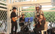 La presentación del Grupo de Jazz Trío+1 fue del agrado del público.