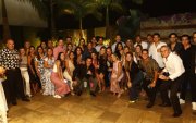 El cumpleañero junto a sus invitados.