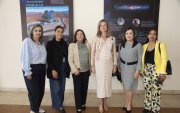 Ana María Vásconez, Abigail Luzuriaga, Patricia Acosta, Mercedes Millán Cristina Negrete y Ana Gabriela Valdivieso.