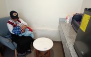 Elvia Namicela es usuaria frecuente del lactario ubicado en la Casa de la Mujer, en el centro de la urbe azuaya.