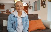 Viviana Ávila sufre de fuertes dolores lumbares desde septiembre de 2023, causados por un tumor en su cadera.