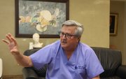 El médico Roberto Gilbert correrá para asambleísta alterno junto al PSC.