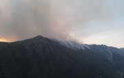 El incendio forestal en el Parque Nacional Cajas ha deteriorado la calidad del aire en Cuenca, obligando a declarar el estado de emergencia.