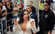 La vicepresidenta Verónica Abad dijo que vino al país aclarar la disputa con el presidente Noboa.