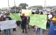 Manifestación. Familiares de los privados de libertad se congregaron en los exteriores de la Penitenciaría del Litoral.