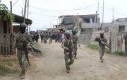 Los militares patrullan los sectores conflictivos que han sido tomadas por las bandas delictivas