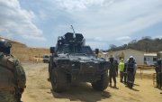 Militares en terreno donde se levantará la Cárcel del Encuentro, en Santa Elena.