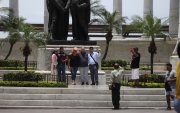 Visitas. El malecón Simón Bolívar es uno de los puntos turísticos más importantes de Guayaquil y del país. Cada año acoge a decenas de miles de visitantes locales y extranjeros.