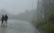 Un derrumbe de gran magnitud cierra la vía Cuenca- Molleturo- El Empalme.