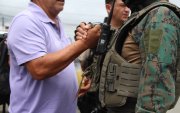 El ciudadano fue llevado a un cuartel policial, para luego ser entregado a su familia.