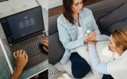 ChatGPT y soledad: estudio revela riesgos de dependencia emocional en usuarios frecuentes.
