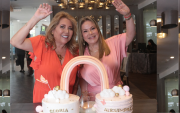 Las homenajeadas,  Alexandra Zevallos de Coppiano y Gloria Maldonado.