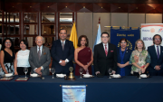 Yu shan Tai, Diana Coello,  Alemania González, Germán Yépez, Juan Luis Aguirre, Tanya de Aguirre, Tomás Mosquera, María Delia García, Teresa Farah de Áurea y Alicia Gómez.