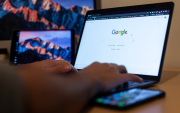La nueva IA de Google revoluciona las búsquedas y pone en aprietos a las webs tradicionales.