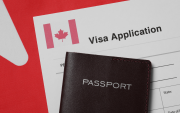 Documentación requerida para tramitar una visa canadiense desde Ecuador.