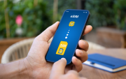 La eSIM permite activar una línea móvil remotamente: solo necesitas un celular compatible, un código QR y conexión a internet.